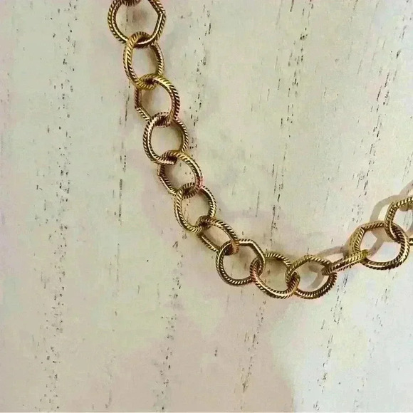 16” Chainlink Necklace - Picture 2 of 3